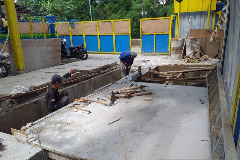 Antisipasi Banjir, Sudin SDA Jaktim Bangun Saringan Sampah