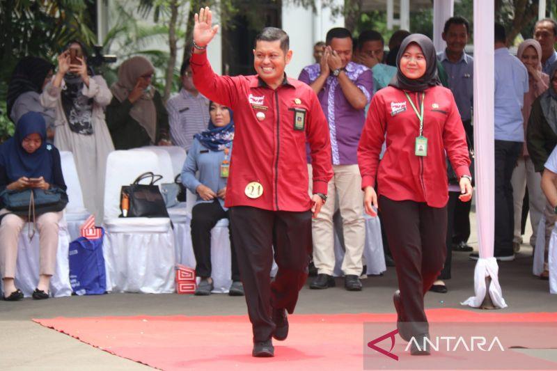 Pemkab Bogor Wajibkan ASN Kenakan Pakaian Produk Lokal di hari Selasa