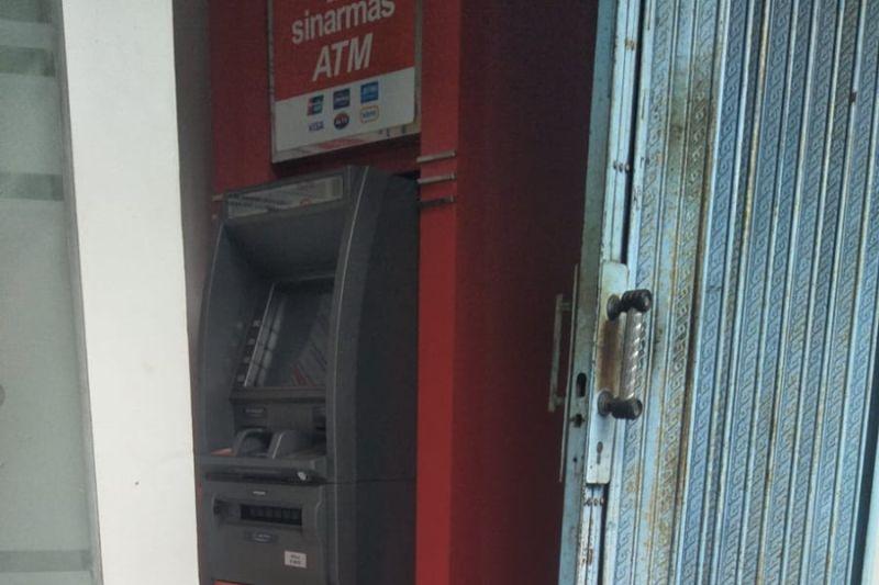 Polisi Buru Maling Pembobol Mesin ATM di Duren Sawit