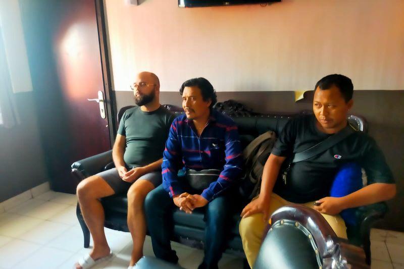 Catatan Kriminal Cyrill Stiak dan Stefan Durina, Buronan Interpol Asal Ceko yang Ditangkap di Bali