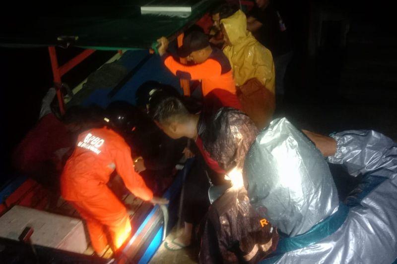 Tiga Nelayan Anambas Korban Kapal Tenggelam Berhasil Dievakuasi