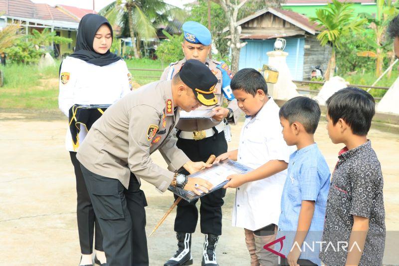 Berani Gagalkan Aksi Pencurian, Tiga Bocah SD Diberi Penghargaan oleh Kapolresta Banjarmasin