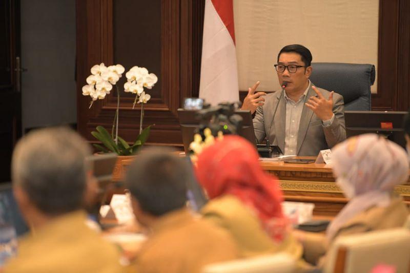 PPKM Dicabut, Gubernur Ridwan Kamil Imbau Warga Jabar Tetap Waspada