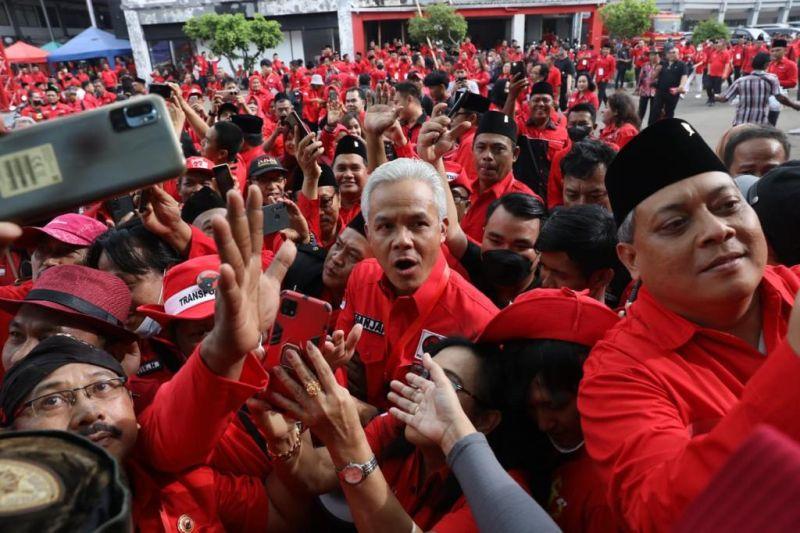 Belum Sah Jadi Capres PDIP, Ganjar Pranowo Diteriaki Presiden di 'Hajatan' Mega