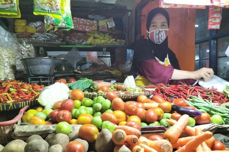 Harga Cabai Rawit Merah Rp100 Ribu Per Kg, Pedagang: Lebaran udah Lewat Tetap Mahal