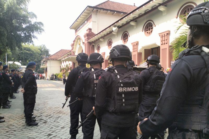 Sidang Perdana Kasus Tragedi Kanjuruhan, PN Surabaya 'Disemutin' Polisi