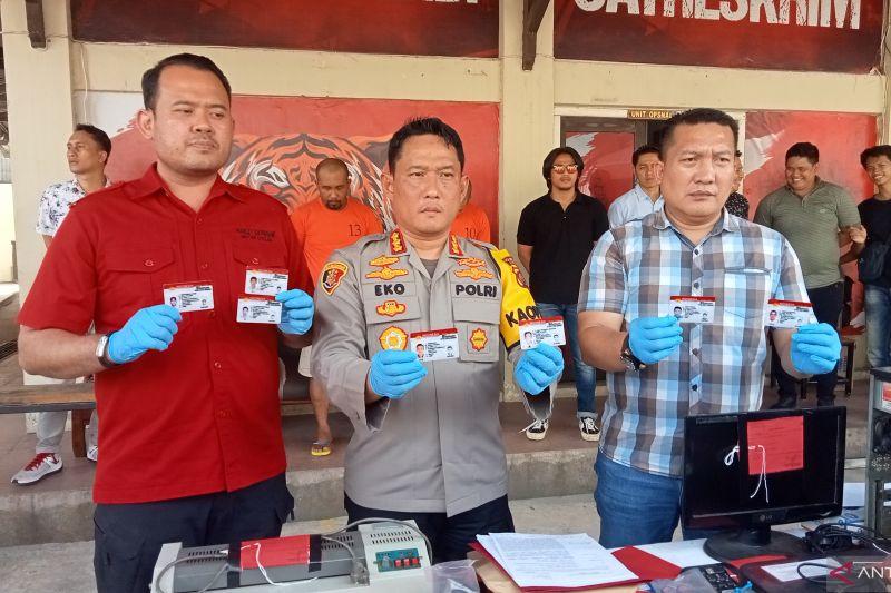 Sindikat Pemalsuan SIM di Jambi Ditangkap Polisi