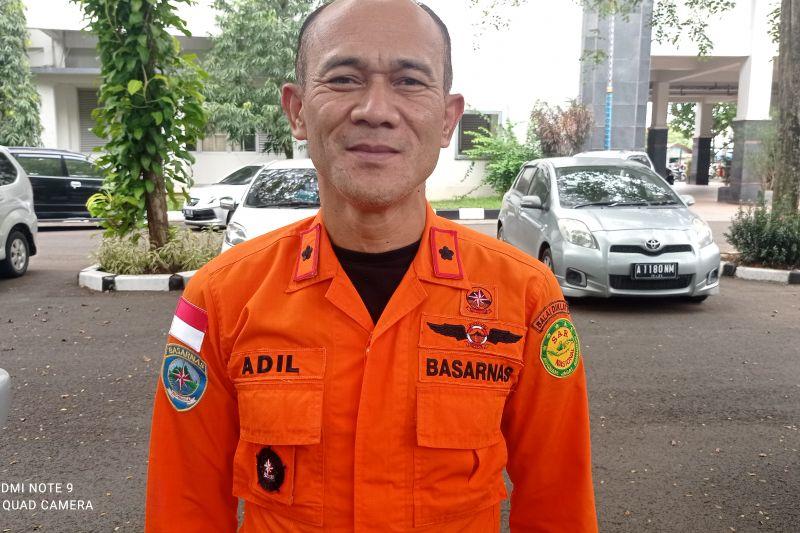 Bocah Hanyut Usai Main Bola, Basarnas Sisir Aliran Sungai Sasak Lebak Banten
