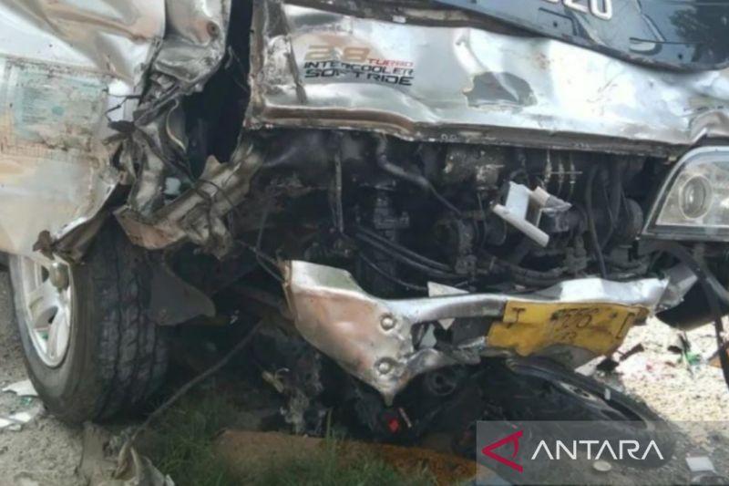 Kecelakaan Mobil Maut di Karawang hingga Tewaskan Tujuh Orang dan Puluhan Luka-luka
