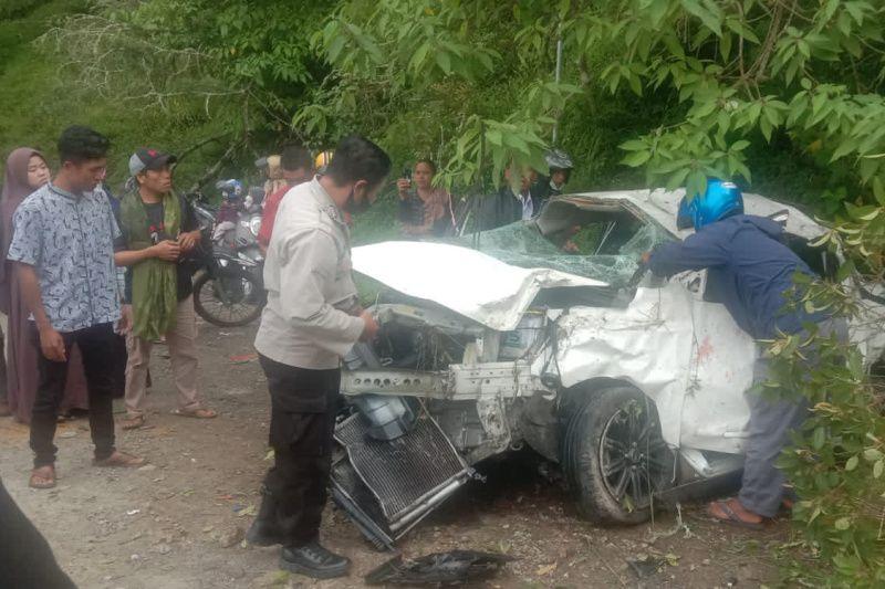 Rem Mobil Blong hingga Masuk Jurang di Lombok Timur, 3 Tewas dan 5 Terluka