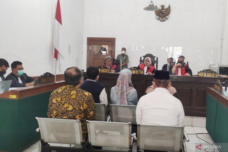 Jaksa KPK Hadirkan Sekda Kabupaten Bogor dan Empat PNS lain sebagai Saksi di Sidang Ade Yasin