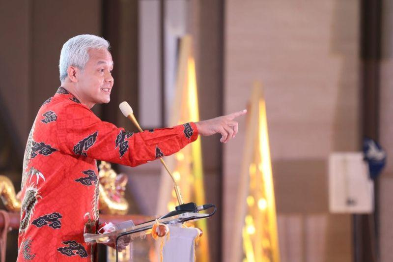Sowan ke Ponpes, Ganjar Bertemu Sahabat Lamanya KH Tajuddin Shorih