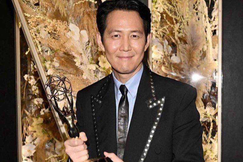 Waduh! Aktor 'Squid Game' Lee Jung Jae Positif Covid-19 usai Hadiri Emmy Awards
