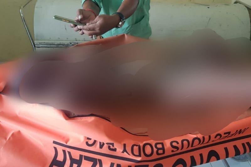 Polres Badung Evakuasi Jenazah Pria 67 Tahun Terapung Tanpa Busana di Bibir Pantai
