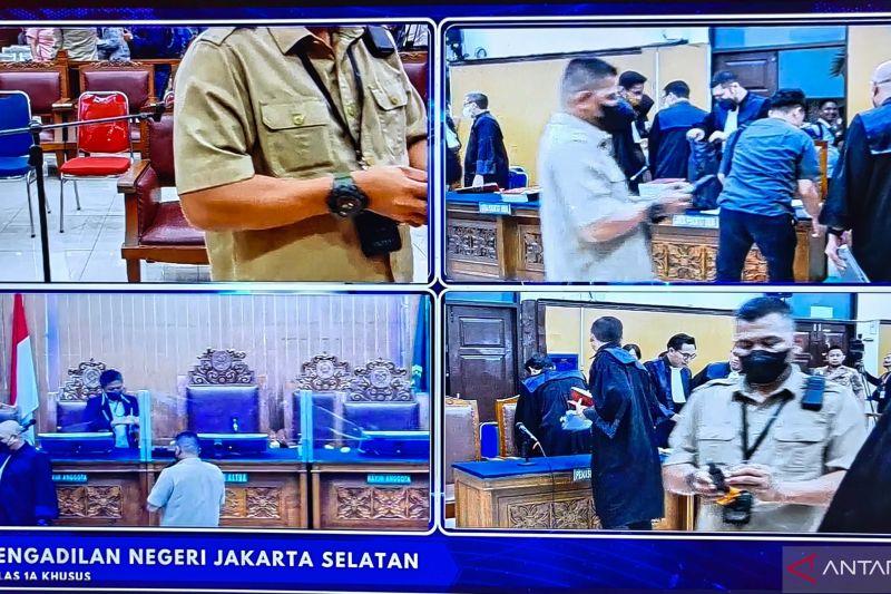 ART Ferdy Sambo Ngaku Bersihkan Bercak Darah Brigadir J usai Tewas Ditembak