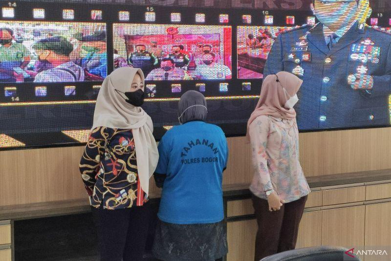 Akal-akalan Siti Aisyah Tilap Rp2,3 Miliar dari Ratusan Mahasiswa Bogor