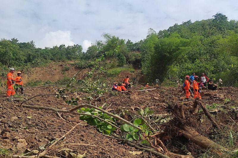 Pemdes Candirejo Gunungkidul Ungsikan 58 Warga yang Rumahnya Rusak Akibat Longsor