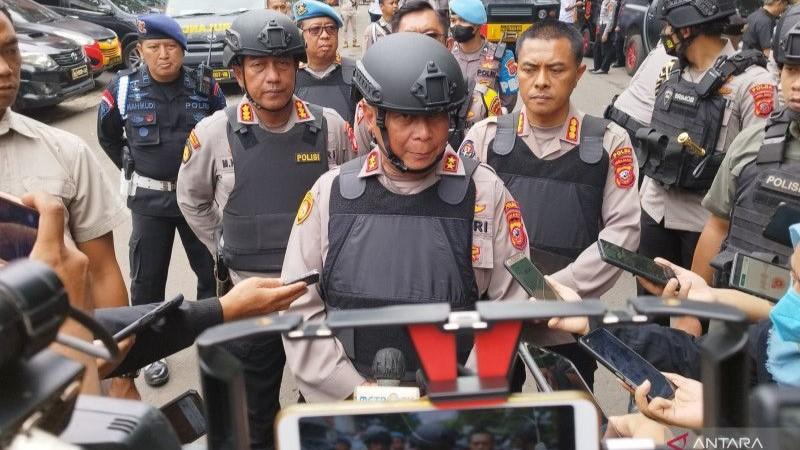 Polisi Sebut Pelaku Bom Bunuh Diri Polsek Astana Anyar Bawa Dua Unit Peledak
