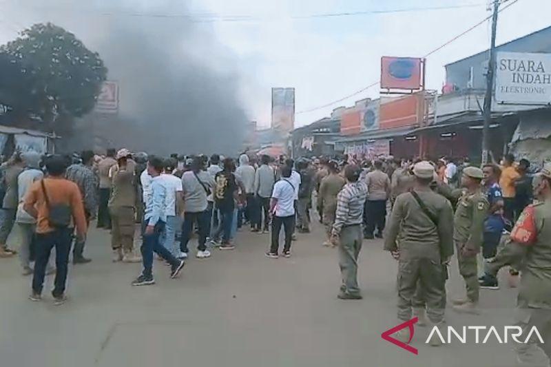 Bupati Karawang Sebut Kericuhan Relokasi Pedagang Terjadi gegara Provokasi Oknum LSM