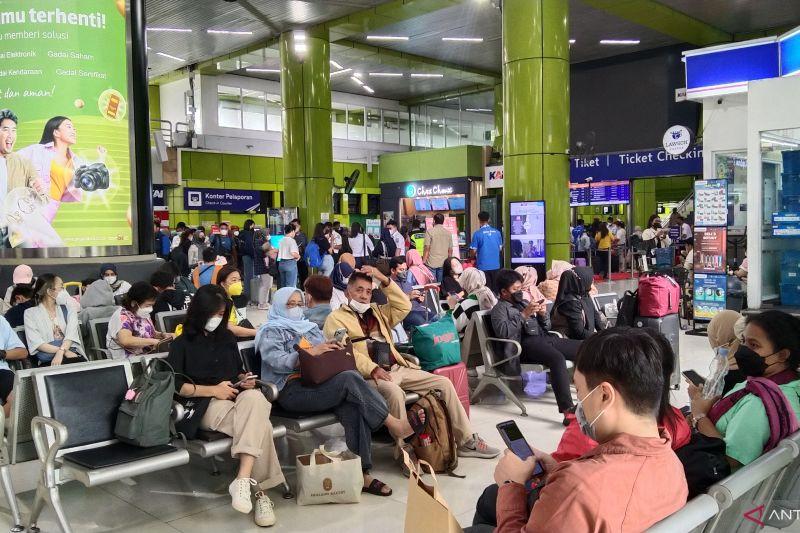 KAI Daop 1 Layani 16 Ribu Penumpang di Stasiun Gambir