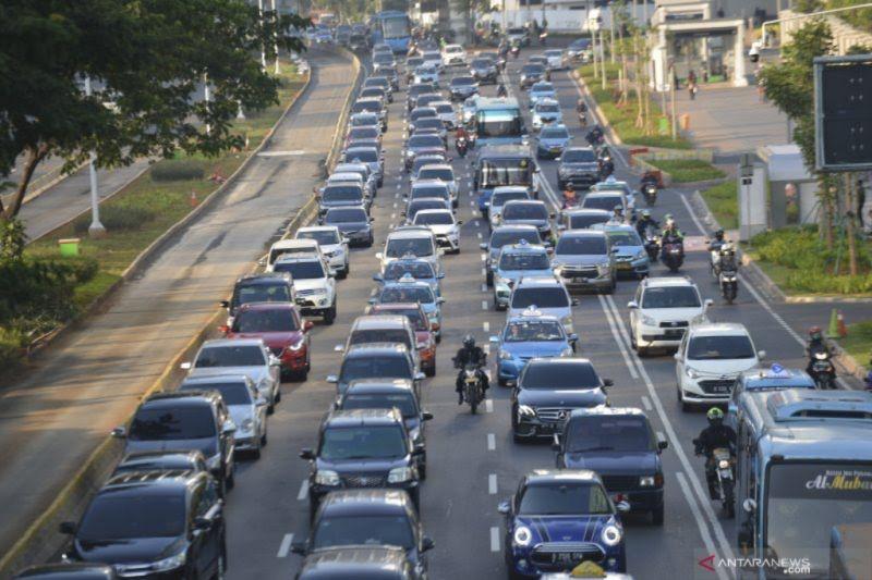Heboh Petisi Penerapan WFH untuk Urai Kemacetan, Pengamat: Solusinya Kurangi Pemakaian Kendaraan Pribadi