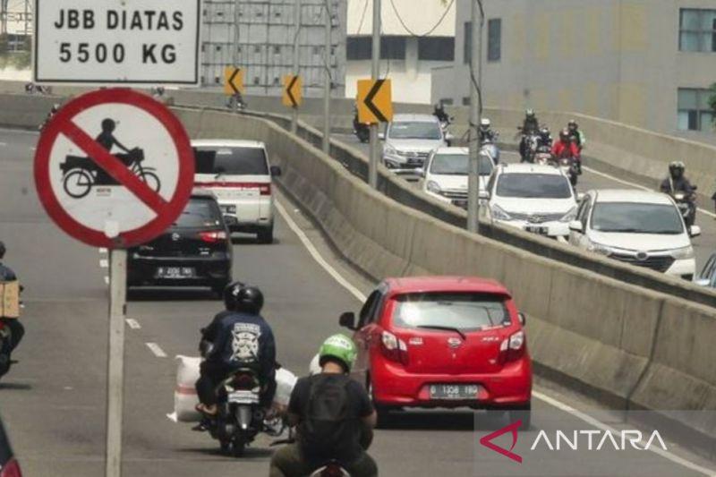 Polda Metro Geram masih Ada Pengendara Motor Lintasi Jalan Layang Non Tol