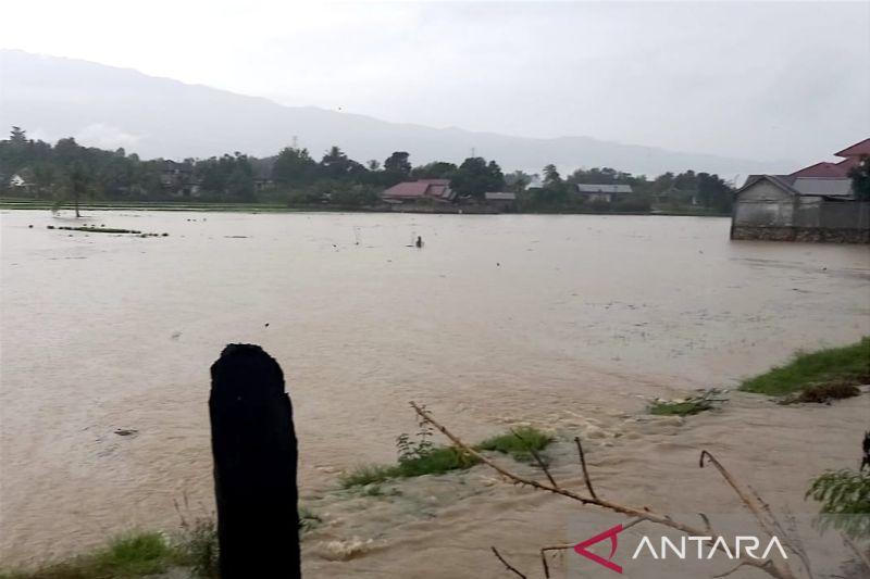 Embung Jebol, Rumah dan Sawah Warga Aceh Besar Terendam Banjir