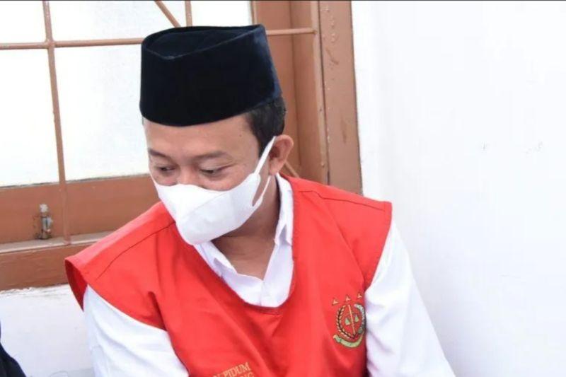 Sebelum Dieksekusi Mati, Herry Wirawan Dijebloskan ke Lapas Cirebon
