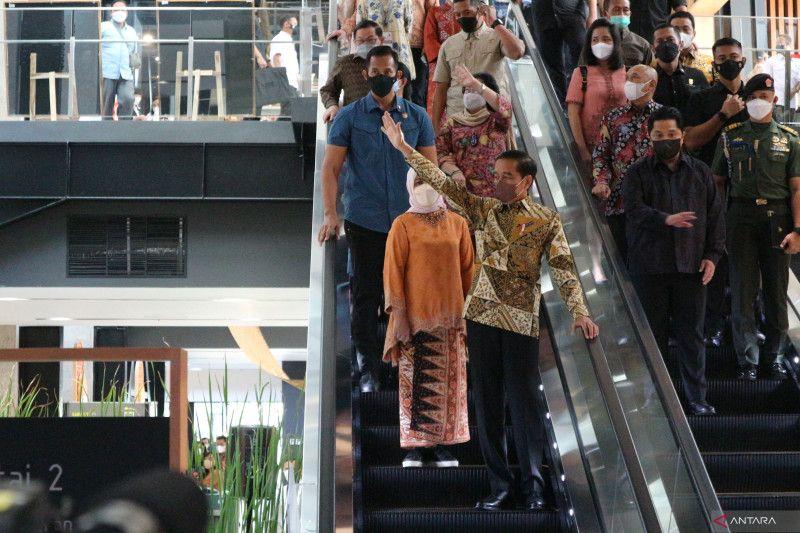Ada Megawati, Jokowi Kenang Momen Naik-Turun Eskalator Berkali-Kali di Sarinah