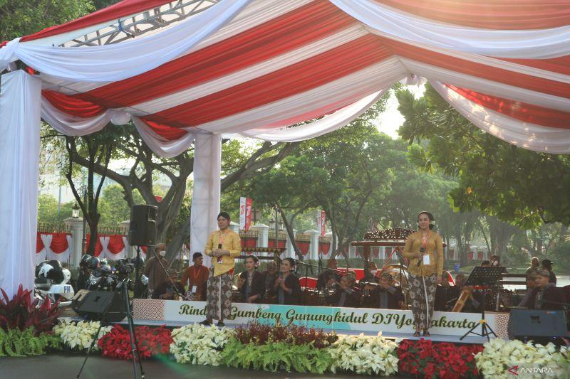 Pertunjukan Seni Warnai Perayaan HUT Kemerdekaan RI di Istana Negara