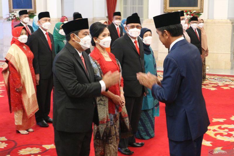 Presiden Lantik Anggota Dewas dan Badan Pelaksana BPKH 2022-2027