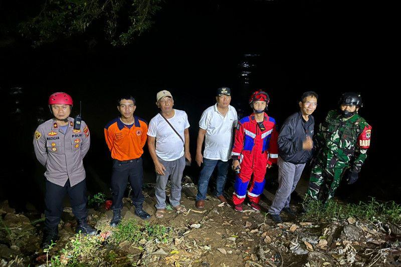 Kakak Beradik Anak Pantai Asuhan Terbawa Arus Kali Ciliwung