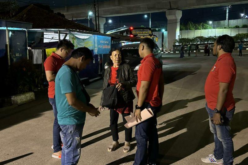 Polisi Selidiki Dugaan Ibu Dianiaya Anak gegara Ambil Gorengan di Jaksel