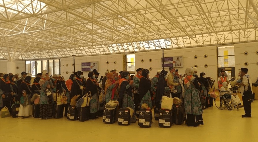 Hari Ini Tujuh Kloter Jemaah Haji Pulang ke Indonesia, Berikut Jadwalnya