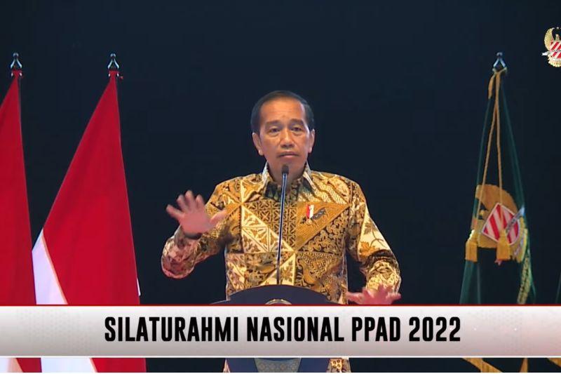 Jokowi Akui Uang Pensiunan TNI Kurang, tapi Tak Janji Naikkan