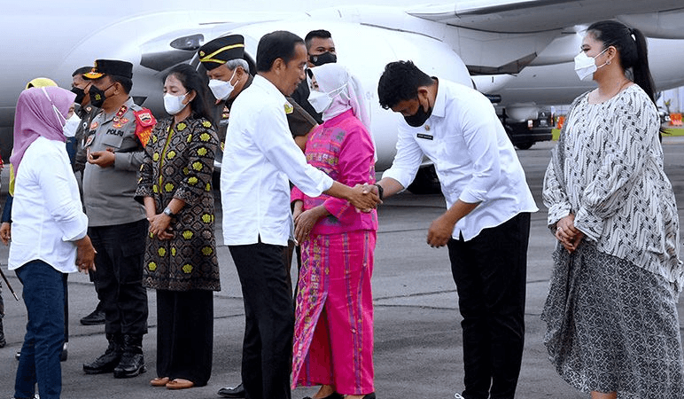 Kata Jokowi soal Pertemuannya dengan Surya Paloh di Istana
