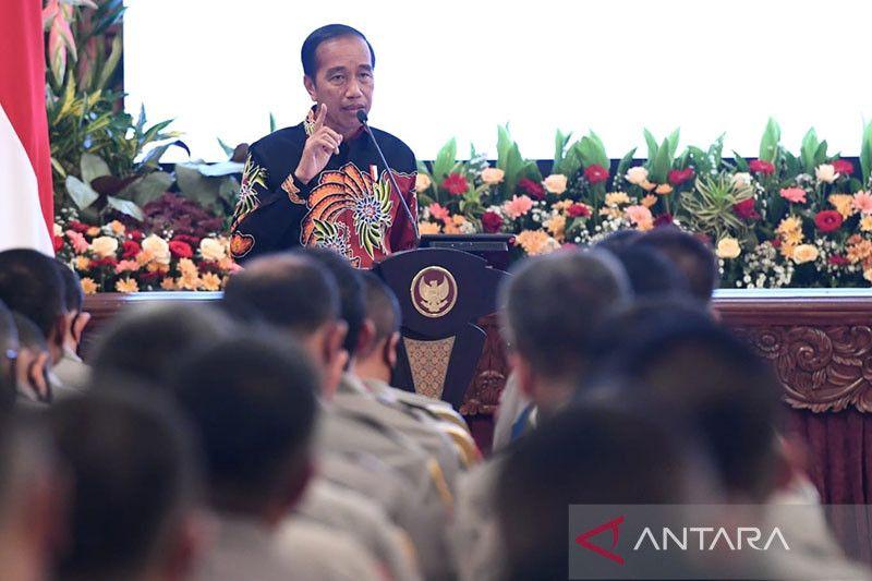 Jawaban Pihak Istana Soal Fadil Imran Bertelpon Jelang Pengarahan Presiden