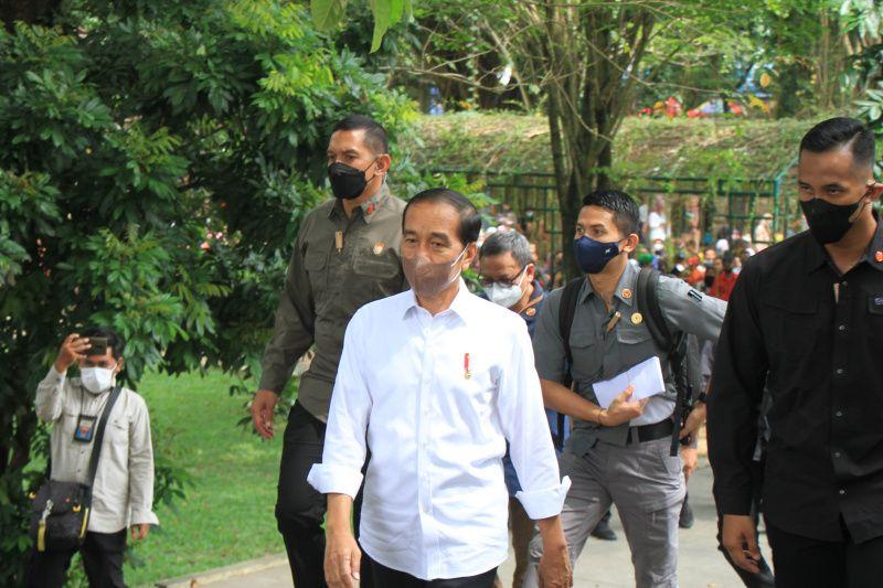 Jokowi Ogah Tanggapi Kinerja Putra Sulungnya selama Pimpin Surakarta