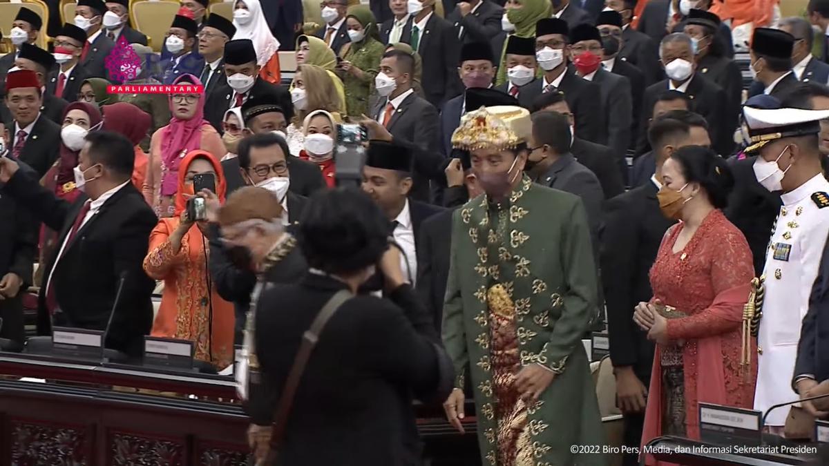 Berbaju Adat Bangka Belitung, Presiden Jokowi Hadiri Sidang Tahunan MPR RI