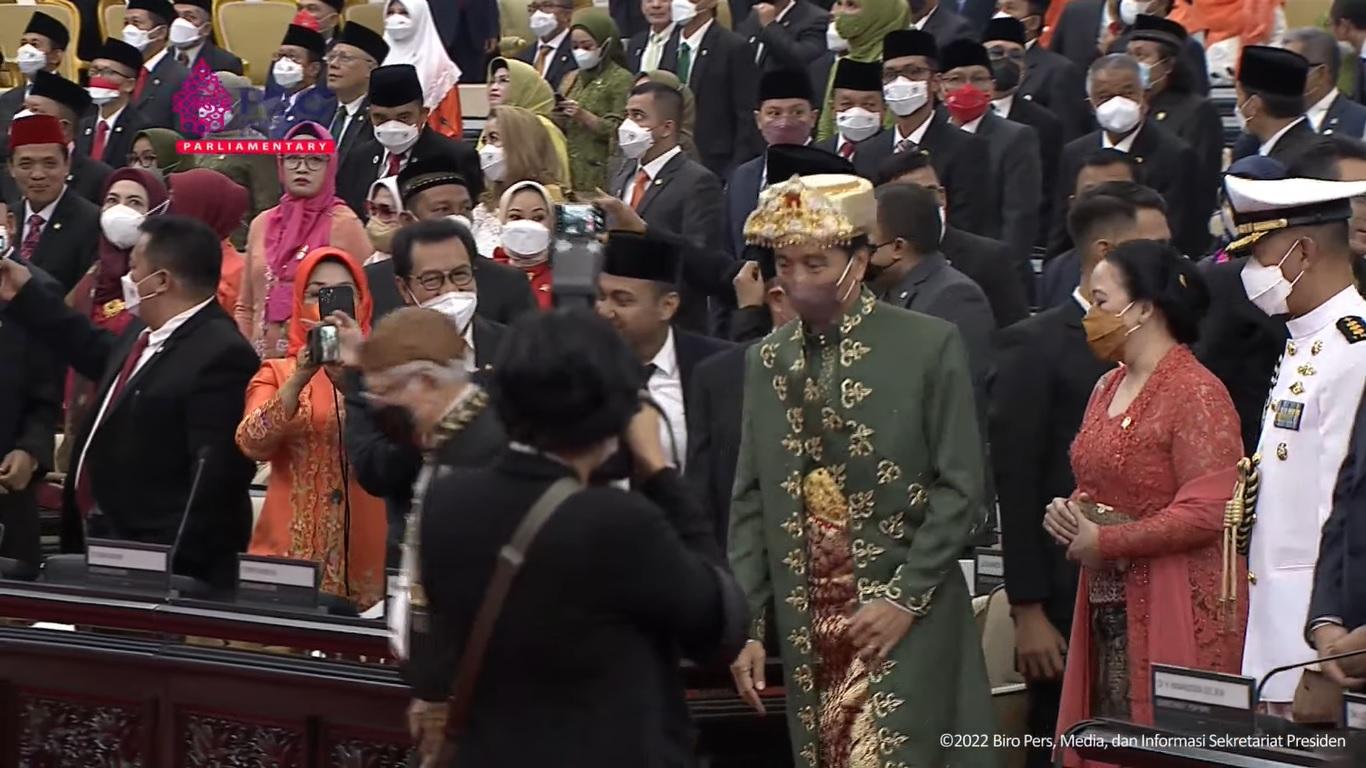 Berbaju Adat Bangka Belitung, Presiden Jokowi Hadiri Sidang Tahunan MPR RI