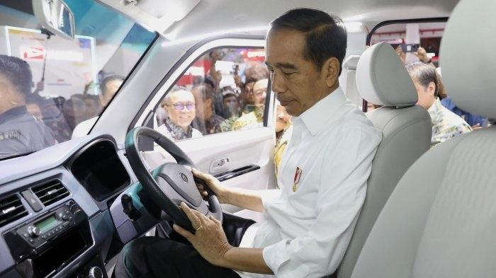 Jokowi Minta Ekspor Penjualan Otomotif untuk Tangkal Macet