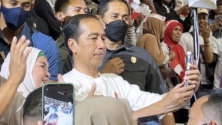 Pekikan Jokowi di Panggung Musra Istora