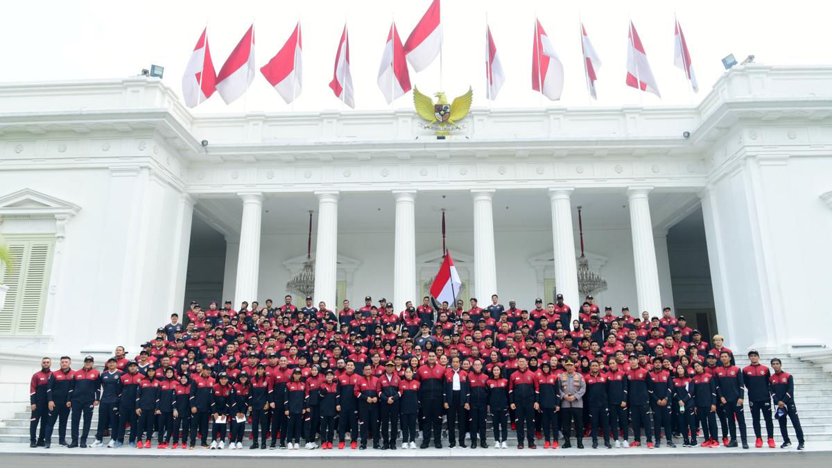 Presiden Jokowi Lepas Kontingen Indonesia untuk SEA Games Ke-32 di Kamboja