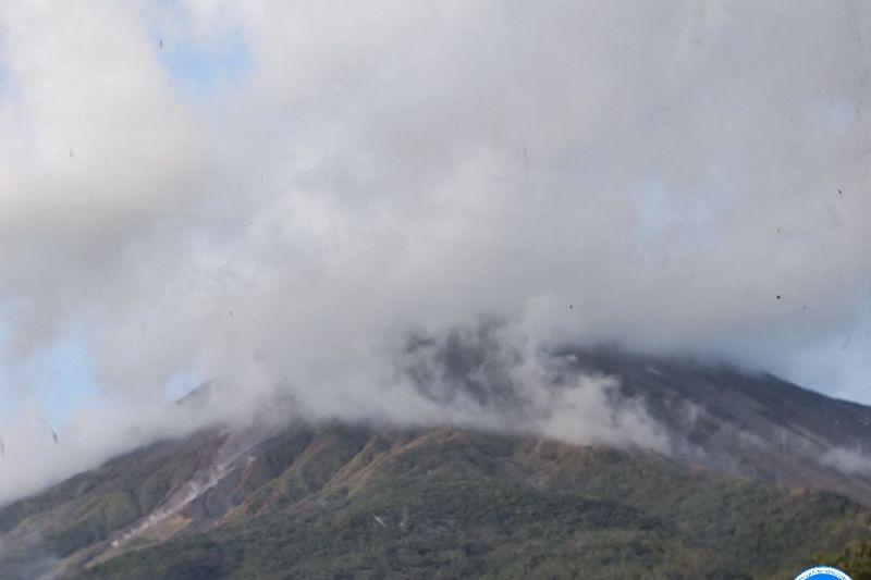Gunung Api Karangetang 2 Kali Luncurkan Awan Panas Guguran