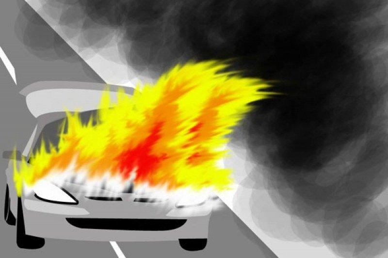Mobil Anggota KPU Murung Raya Terbakar Karena Korsleting Listrik
