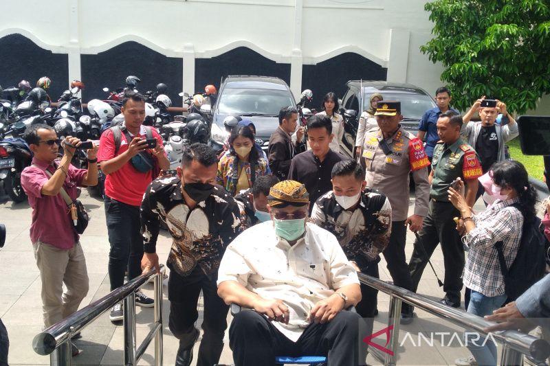 Usai Damai dari Konflik Internal, Raja Keraton Surakarta Hadiri Undangan Gibran