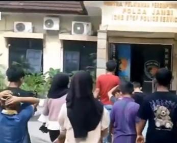 Predator Anak Modus Rental PS Gratis di Jambi Ditetapkan Jadi Tersangka