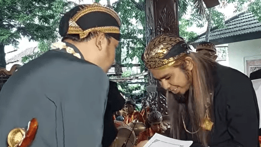 Alasan LDA Keraton Solo Beri Gelar Kanjeng Raden Tumenggung ke Gus Samsudin