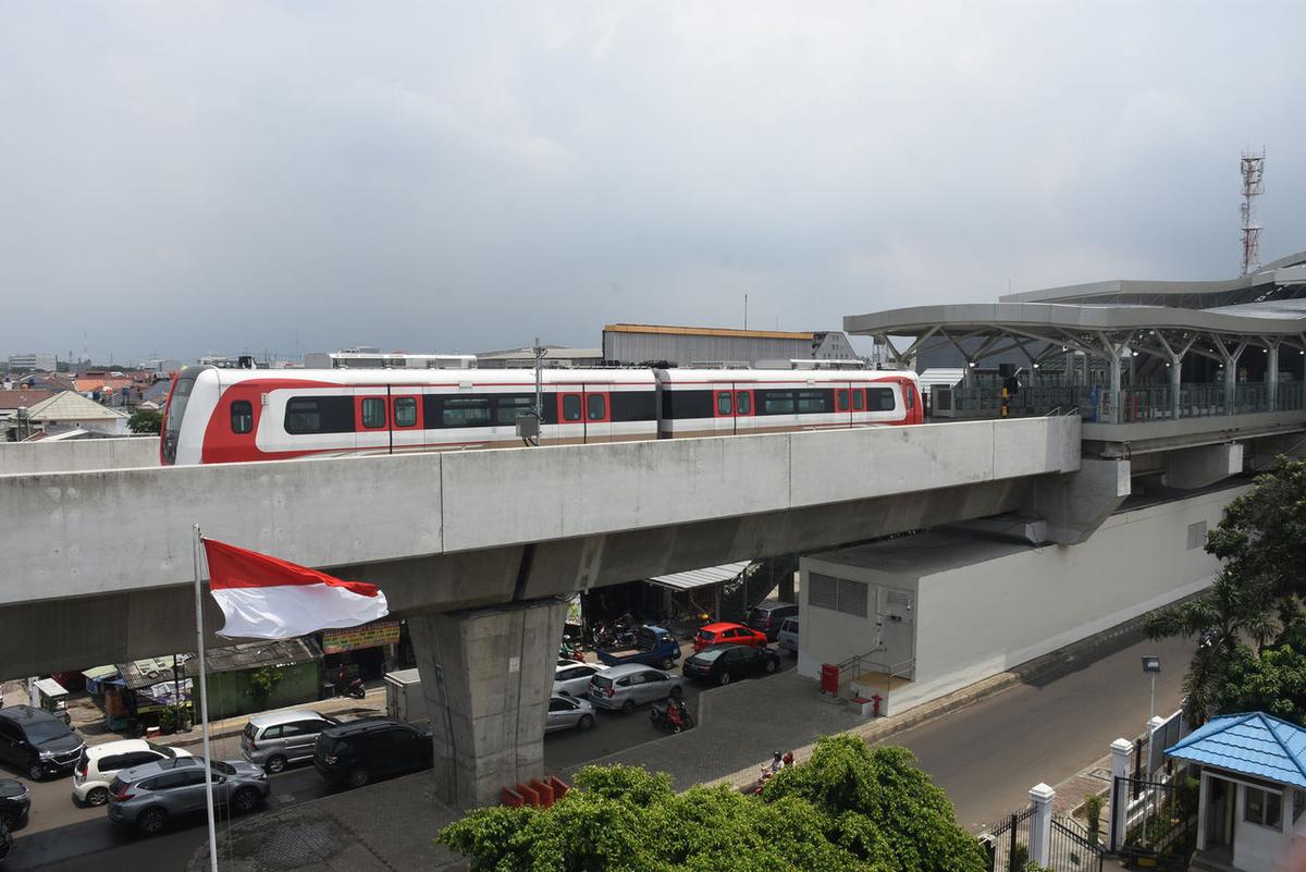 Menhub Pastikan Rute LRT Jakarta Diperpanjang Hingga Manggarai