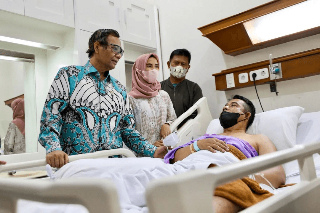 Kutuk Aksi Bom Bunuh Diri di Polsek Astana Anyar, Menko Mahfud Md: Teroris Bukan Pejuang Agama!